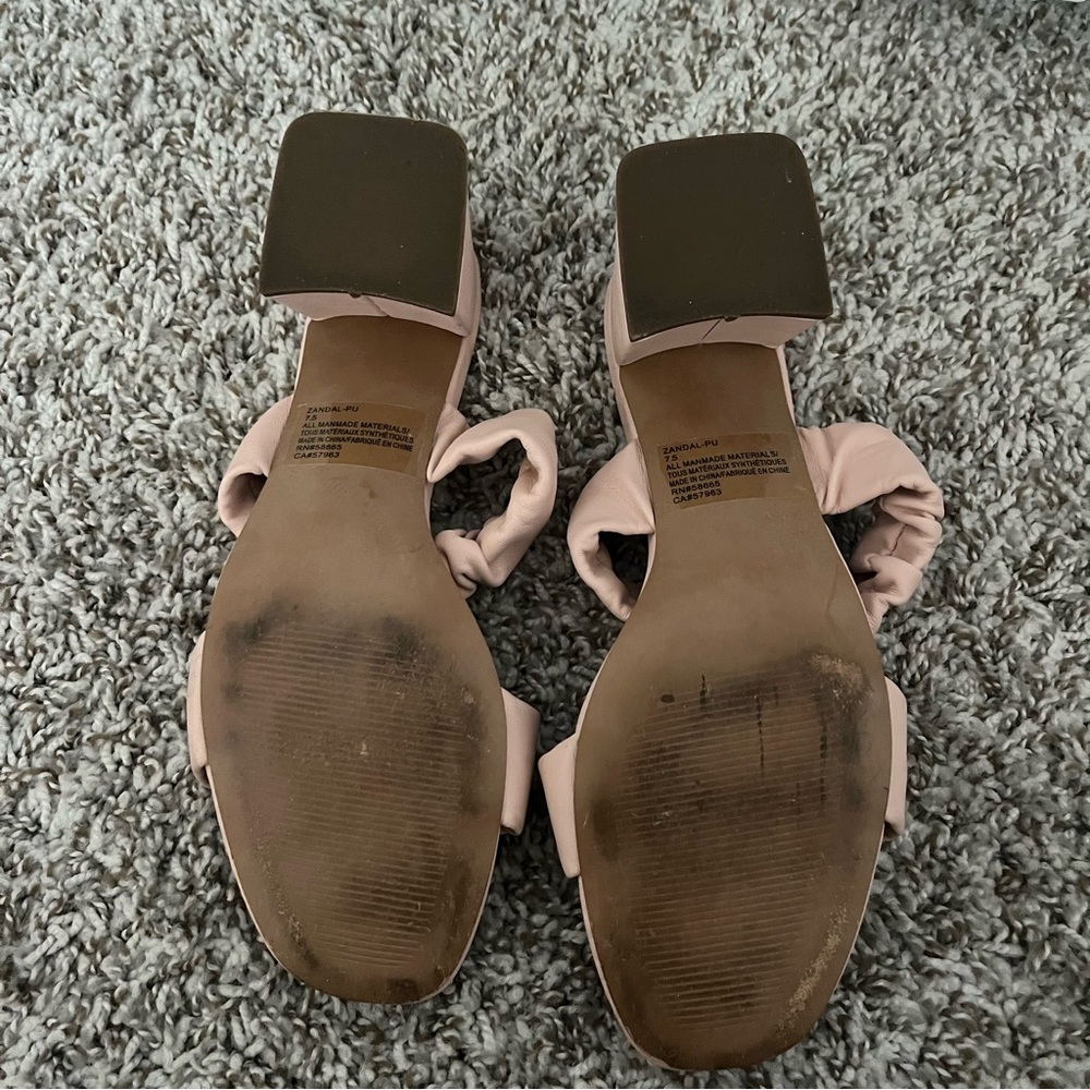 Women's Pink Ruffle Slide Sandals - Picture 5 of 6